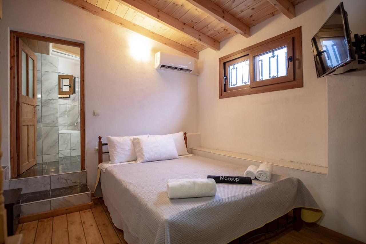 Once Upon A Rock Villa Питагорио Екстериор снимка